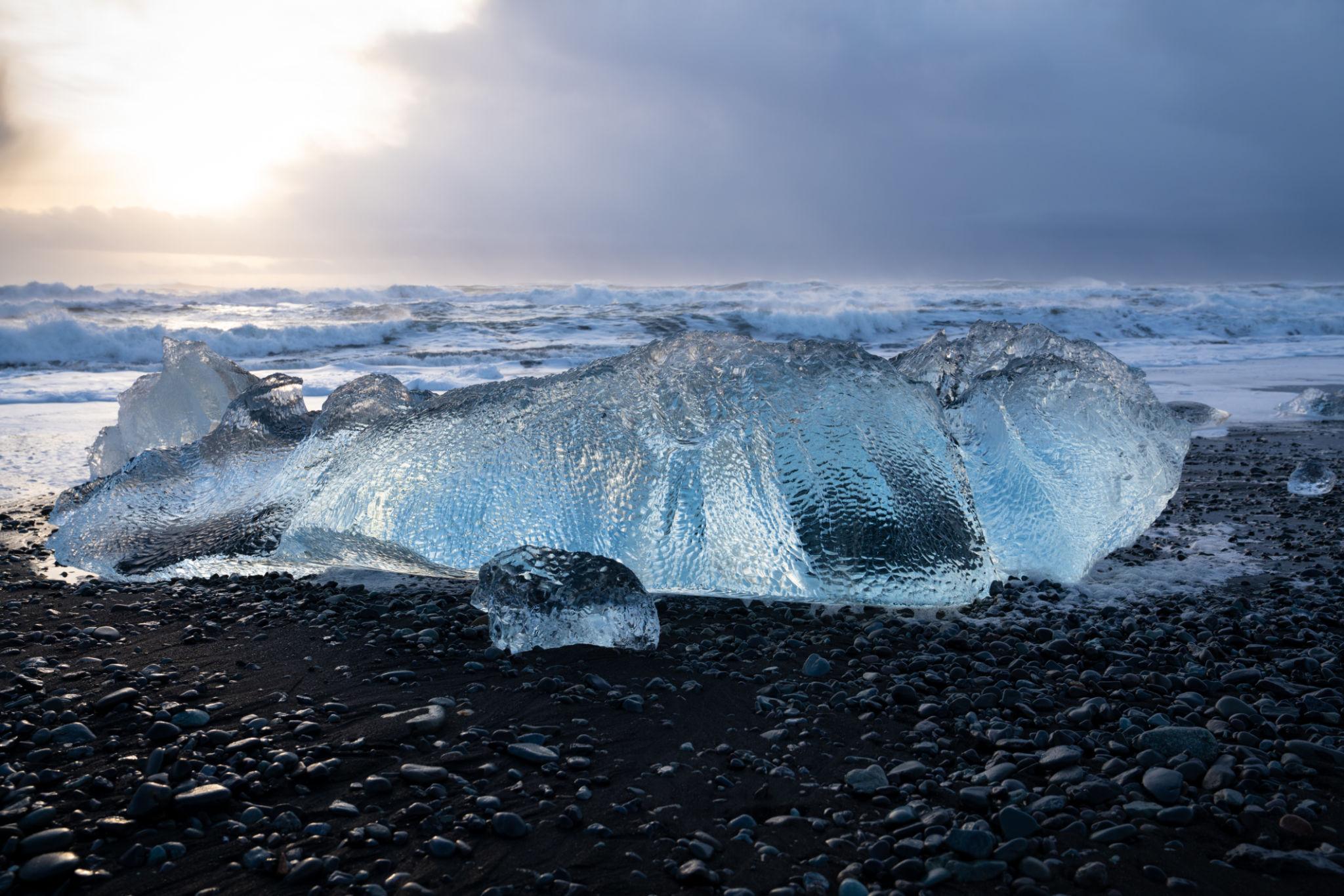Jökulsárlón (Diamond Beach) with Friends